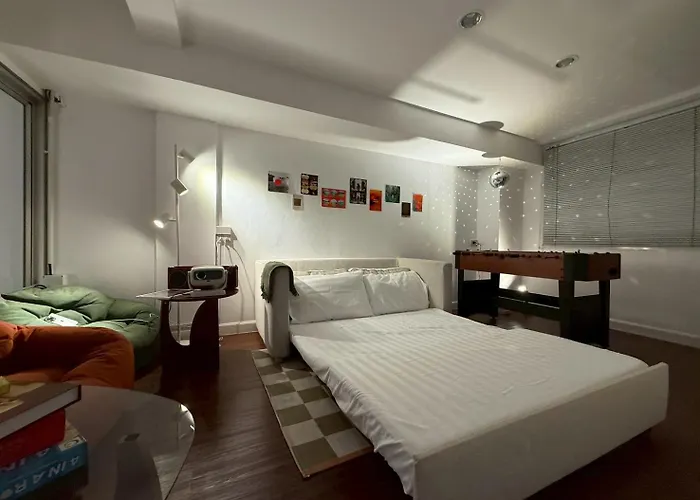 Roni House Thonglor Bangkok
